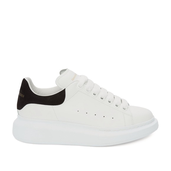Alexander McQUEEN Women's Oversized Suede Heel Detail Sneakers - Picture 2 of 11